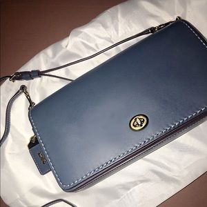 Coach Purse: Dinky 1941 (price negotiable)